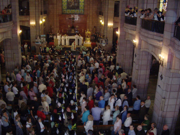 Misa solemne de San Antoniu (Entrando.jpg)